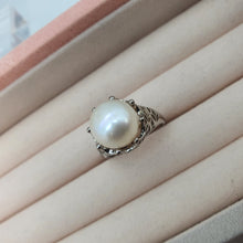 Load image into Gallery viewer, Large Freshwater Cultured Pearl Ring, Sterling Silver