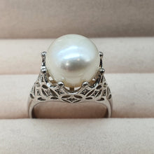 Load image into Gallery viewer, Large Freshwater Cultured Pearl Ring, Sterling Silver