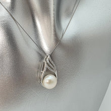 Load image into Gallery viewer, Bridal Freshwater Jewellery Teardrop Set, Sterling silver