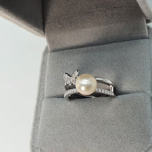Load image into Gallery viewer, Round Freshwater Pearl Butterfly ring, sterling silver