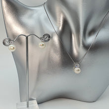 Load image into Gallery viewer, Freshwater Cultured Pearl Queen Set, Sterling silver