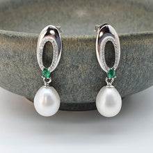 Load image into Gallery viewer, Green Crystal & Freshwater Pearl Oval Earring, Sterling Silver