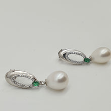 Load image into Gallery viewer, Green Crystal & Freshwater Pearl Oval Earring, Sterling Silver
