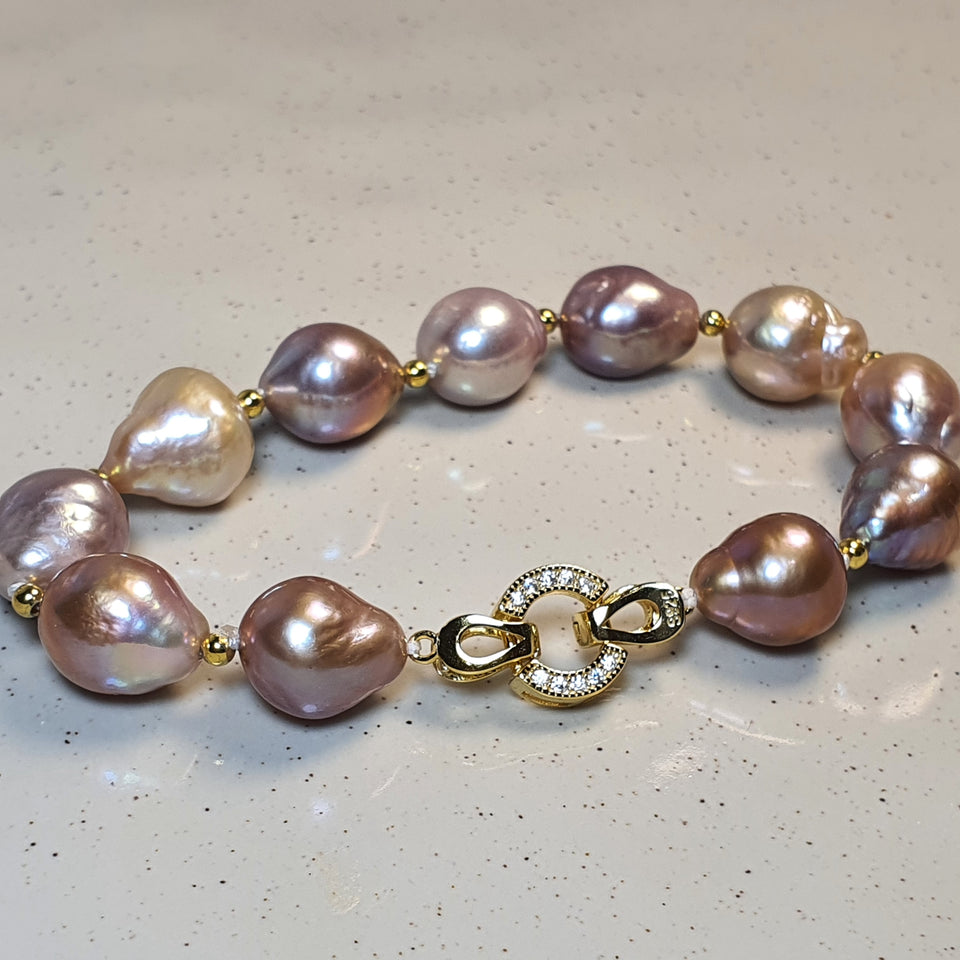 Pink Baroque Pearl Bracelet 