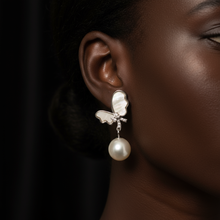 Load image into Gallery viewer, Round Pearl &amp; Mother Of Pearl Bow Earring, Sterling Silver
