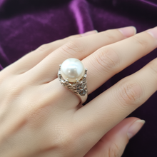 Load image into Gallery viewer, Large Freshwater Cultured Pearl Ring, Sterling Silver
