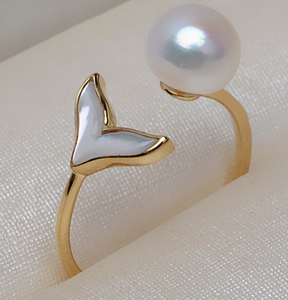 Whale's Tail Japanese Akoya Pearl Ring, 18k Yellow Gold