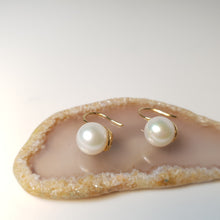 Load image into Gallery viewer, Akoya Cultured Pearl Earrings, Yellow Gold
