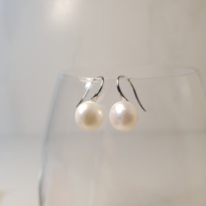 Freshwater Cultured Pearl Hook Earrings_Sterling Silver