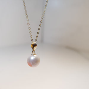 Freshwater Pearl Pendant + Chain, 18K Yellow Gold