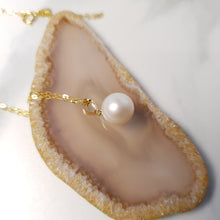 Load image into Gallery viewer, Freshwater Pearl Pendant + Chain, 18K Yellow Gold
