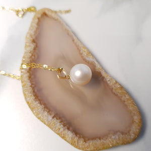 Freshwater Pearl Pendant + Chain, 18K Yellow Gold