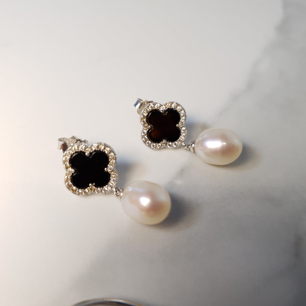 Freshwater drop culured pearl earrings, Sterling Silver