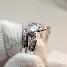 Load image into Gallery viewer, Promises of love bridal Ring, size 7
