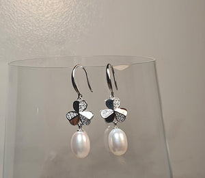 Freshwater Cultured Pearl  Earring, Sterling Silver