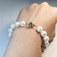 Load image into Gallery viewer, Large Freshwater Pearl Bracelet,14K Yellow Gold Clasp

