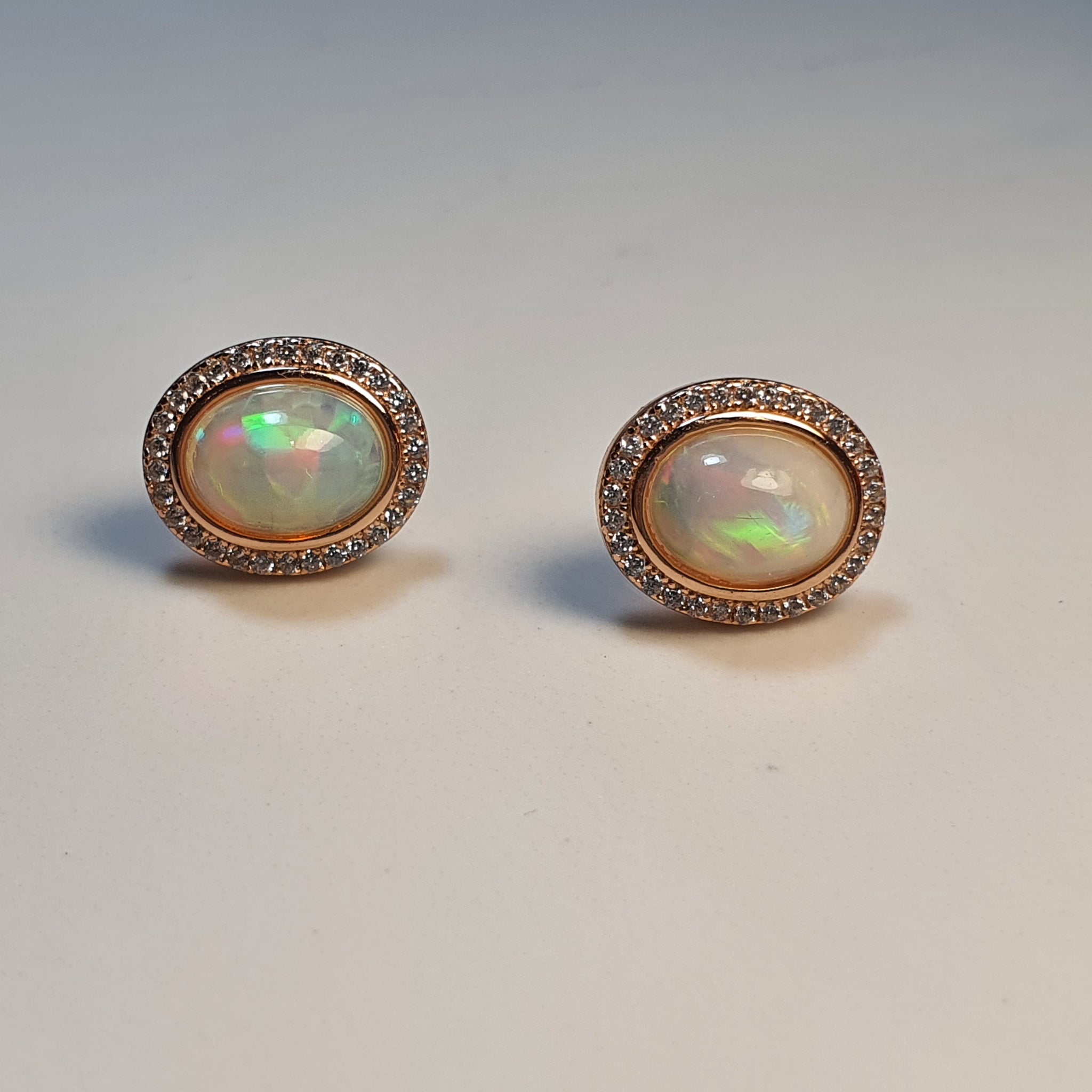 Vintage opal deals earrings