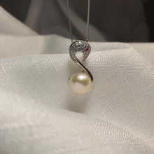 Load image into Gallery viewer, Swan Necklace With Freshwater Pearl, Sterling Silver
