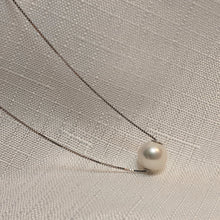 Load image into Gallery viewer, Freshwater Pendant and Chain, Sterling Silver
