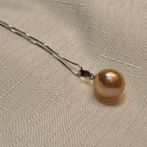Cream Baroque Pearl Pendant and Chain, Sterling Silver, Amispearl