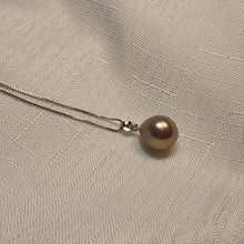 Load image into Gallery viewer, Peach Baroque Pearl Pendant and Chain, Sterling Silver, Amispearl
