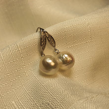 Load image into Gallery viewer, White Baroque Cultured Pearl Earrings, Sterling Silver, Amispearl
