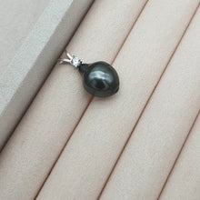 Load image into Gallery viewer, French Tahitian Baroque Pearl Pendant, 18k Gold Jewellery
