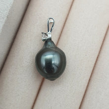 Load image into Gallery viewer, French Tahitian Baroque Pearl Pendant, 18k Gold Jewellery
