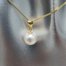 Load image into Gallery viewer, Freshwater Pearl Pendant, 18k Yellow Gold

