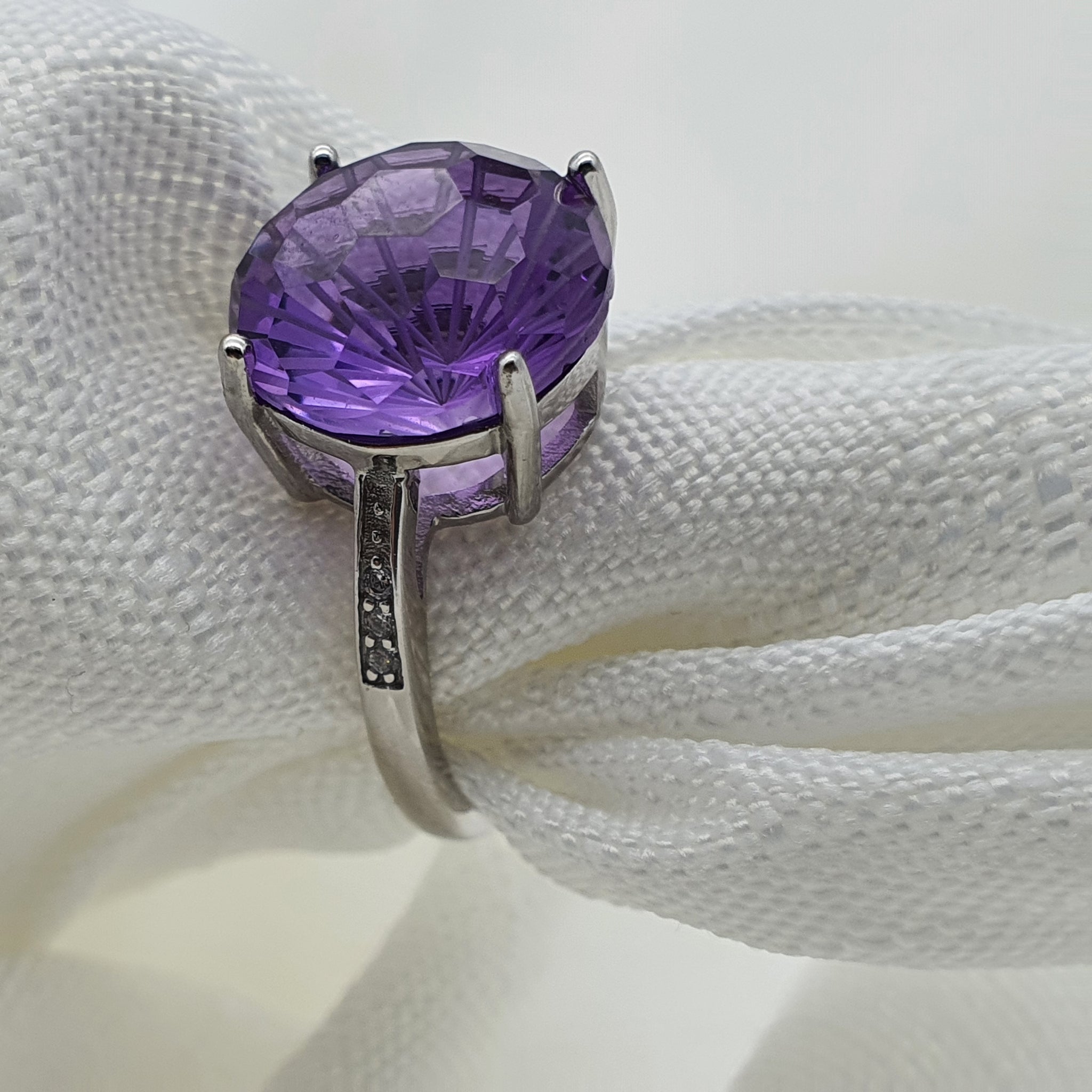 Natural Amethyst Ring With Floral Band Set/ Sterling Silver Ring/ 3ct  Purple Gem Solitaire Vintage Matching Set custom Made Design70z - Etsy |  Purple gems, Amethyst ring, Amethyst