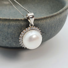 Load image into Gallery viewer, Large Freshwater Cultured Pearl pendant+ Chain, Sterling Silver

