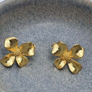Modern 3D Flower Stud Earrings,Gold Jewelry