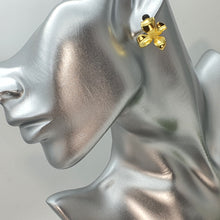 Load image into Gallery viewer, 3D Flower Stud Earrings, Sterling Silver
