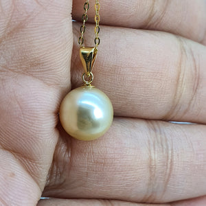 South sea cultured pearl pendant+chain, 18K Yellow Gold