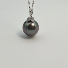 Load image into Gallery viewer, Large Tahitian Pearl Pendant, 18K White Gold
