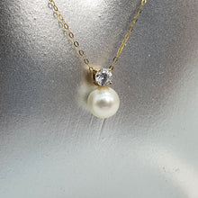 Load image into Gallery viewer, Japanese Akoya Pearl Pendant &amp; Chain, 18K Yellow Gold
