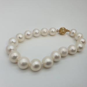 Large Freshwater Pearl Bracelet,14K Yellow Gold Clasp