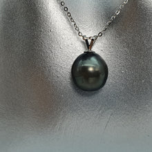 Load image into Gallery viewer, 10mm Tahitian Baroque Pearl Pendant, 18k Gold
