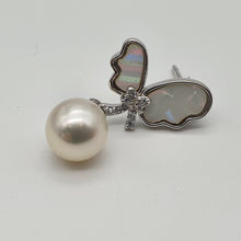 Load image into Gallery viewer, Round Freshwater Pearl Mother Of Pearl Bow Earring, Sterling Silver
