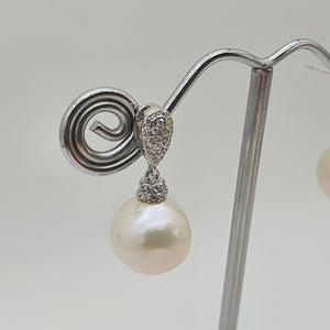 Edison Baroque Pearl luxurious Earrings, Sterling Silver