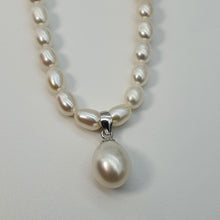 Load image into Gallery viewer, Feshwater Cultured Pearl Strand With Pendant , Sterling Silver Fower Clasp
