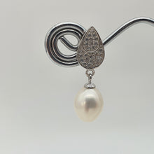 Load image into Gallery viewer, Freshwater Pearl Teardrop Earring, Sterling Silver
