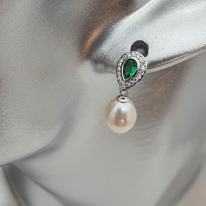 Freshwater Cultured Pearl Green Oval Set, Sterling silver